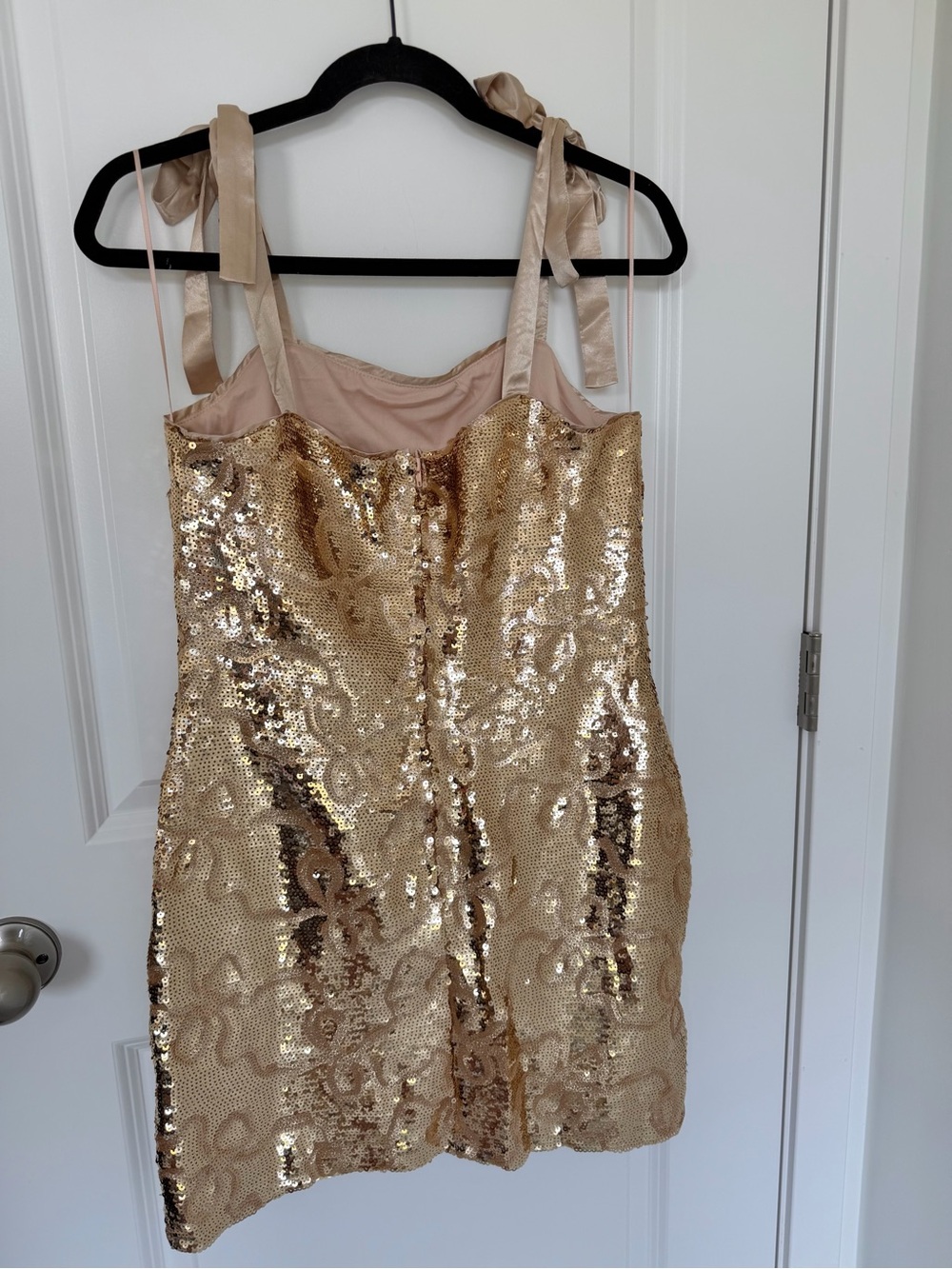 Vici Soryn Metallic Gold Sequin Tie-Shoulder Mini Dress - Picture 4 of 13